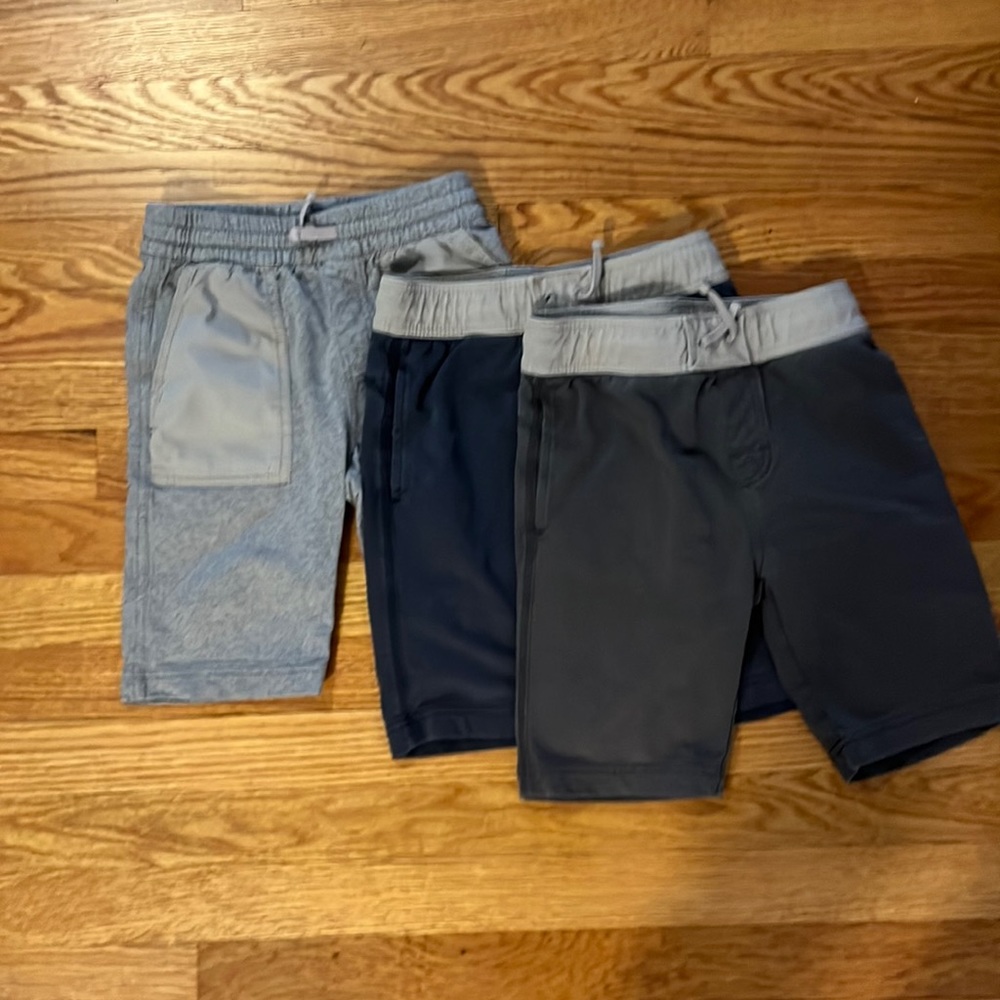 Tea boys shorts size 6
